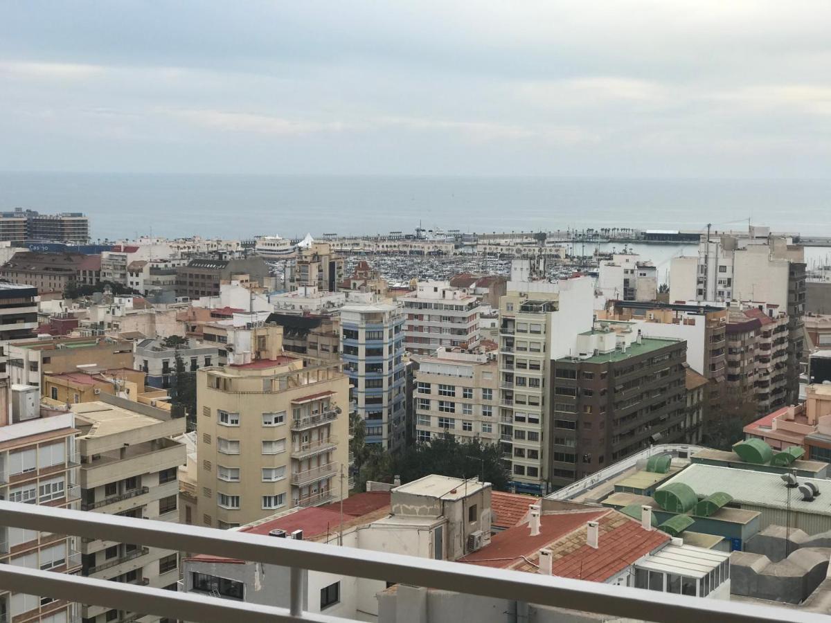 Apartamento With Jacuzzi & Sea View Alicante Bagian luar foto